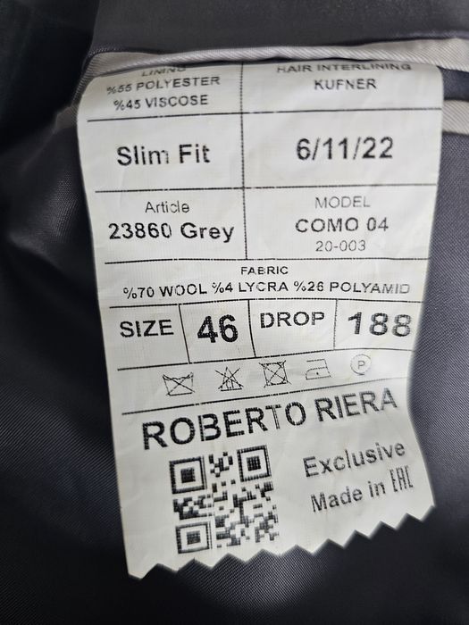 Продам костюм тройка молодежный 46 р