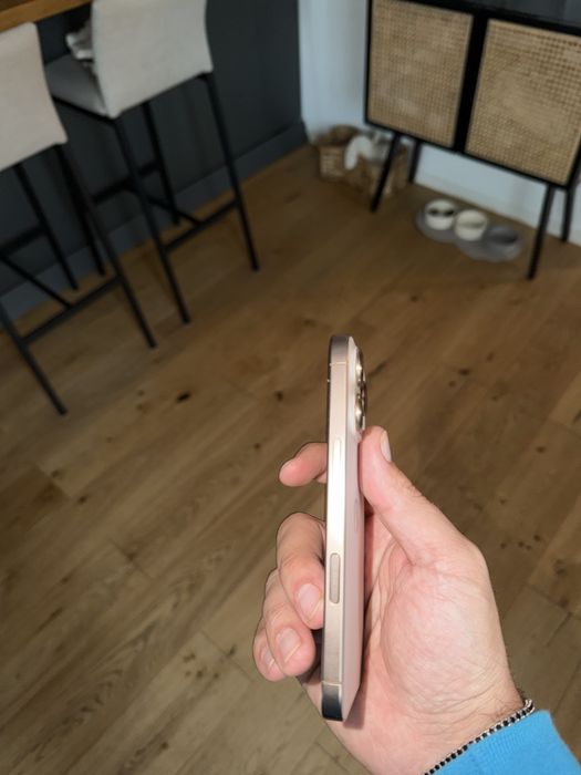 Iphone 16 pro 128gb Desert titani