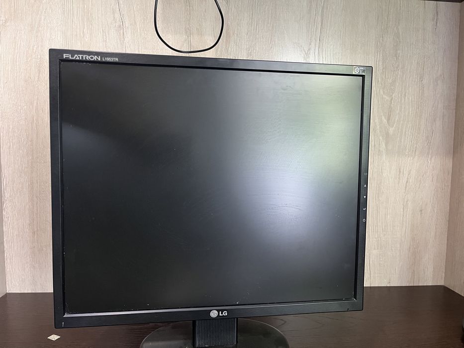Мониторы LG и Benq