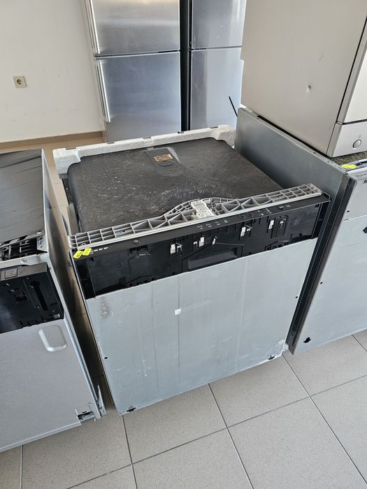 Съдомиялна за пълно вграждане NEFF