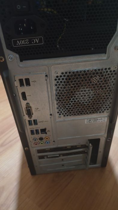 Pc gaming-i5 7600k placa video Rx 580 8gb 8gb ram ddr4 128gb SSD windows 11 pro 2tb hdd