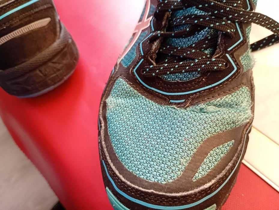 За планина и спорт Asics