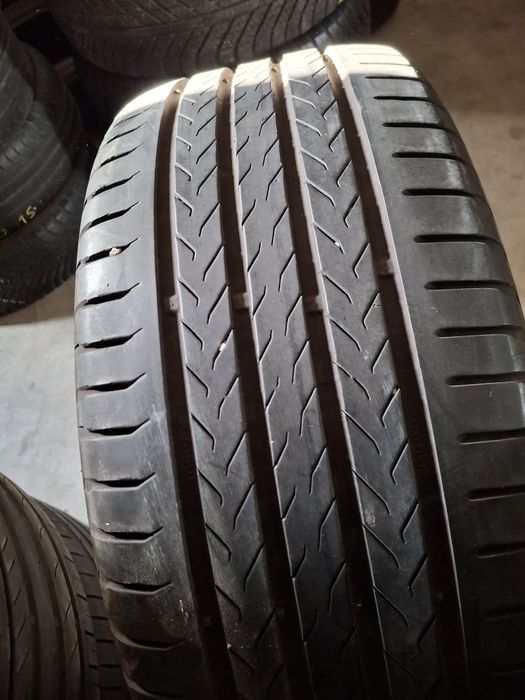 2 Anvelope de vară 225 55 r18 Continental