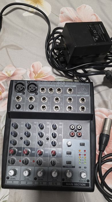 Mixere audio analogice Behringer Xenix 502 si 802 + microfon Sony