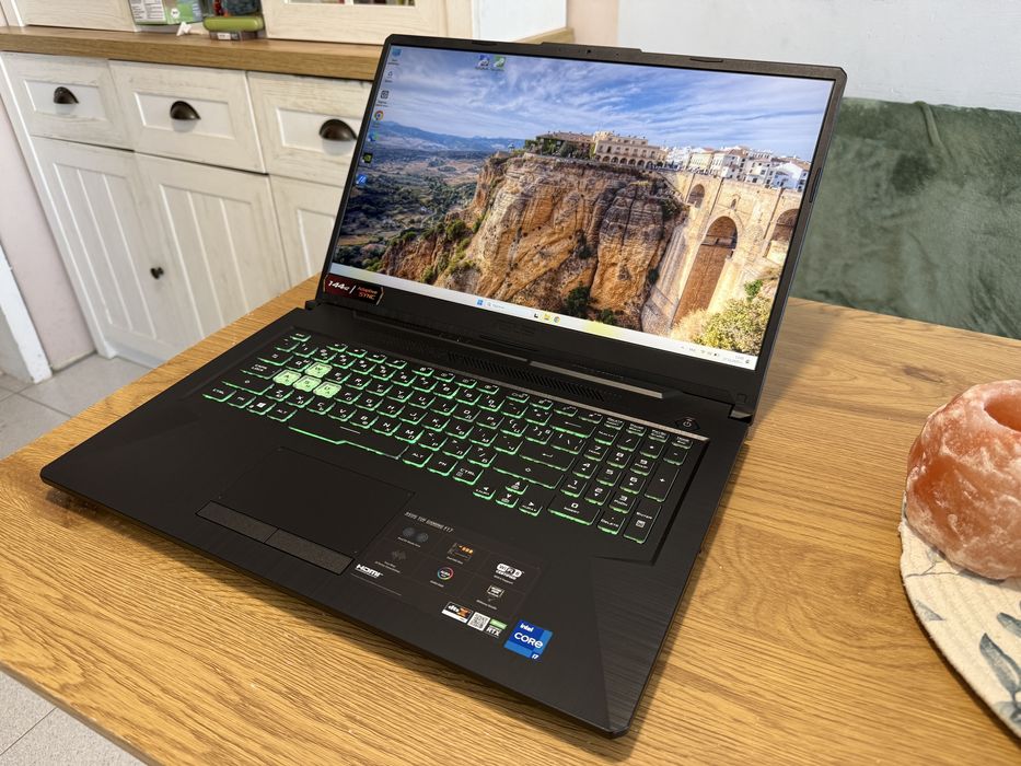 ASUS TUF GAMING F17 - RTX 3060 6GB - i7 11800H