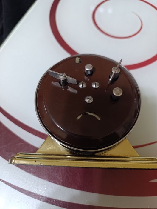 Ceas de masă Diamond