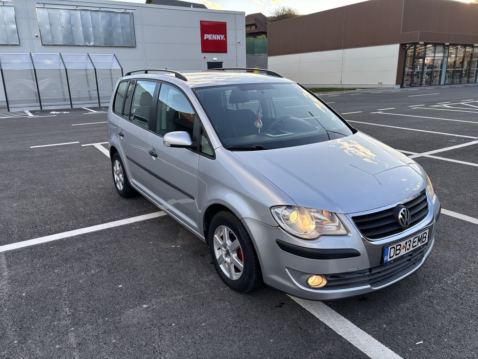 Vw touran facelift an 2009 motor 1,9 tdi 105 cp