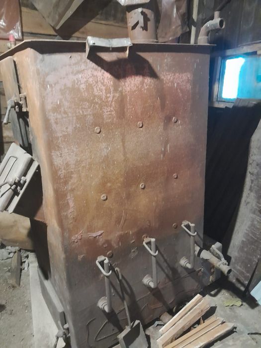 Продам котел отопления