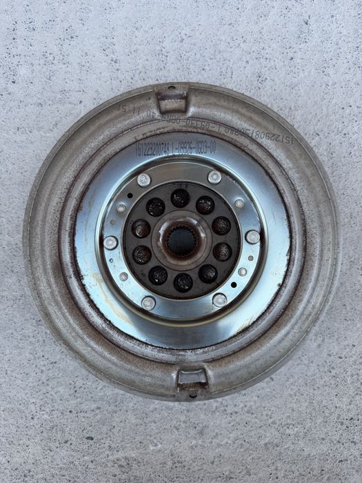 Volanta masa dubla cutie automata Audi A6 C7 / A7 4G 3.0 : 0B5105317T