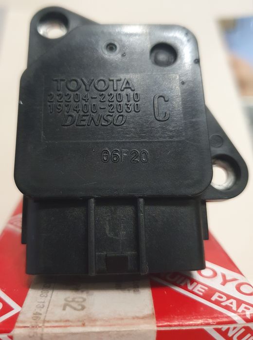 ДМРВ Denso для Toyota 22010