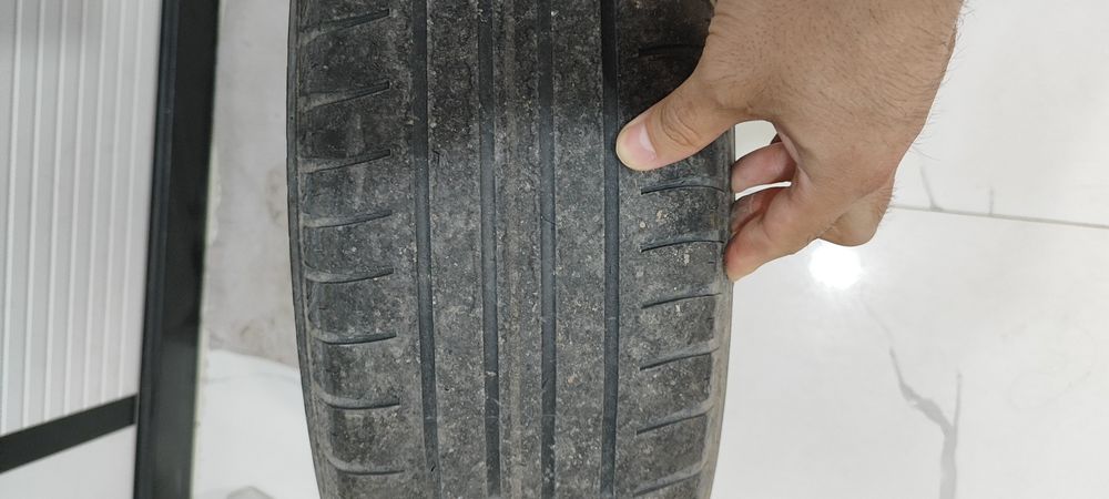 Продам шины с дисками комплект на R14