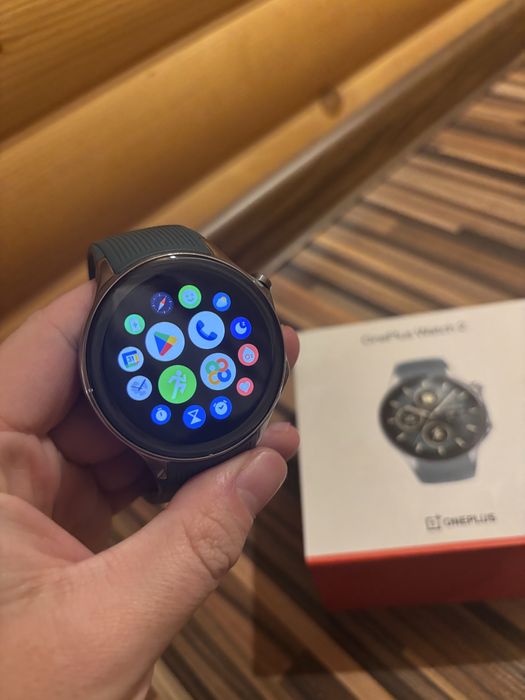 Vand SmartWatch OnePlus Watch 2 ca Nou Fullbox Schimb Trimit