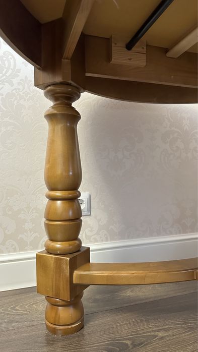 Стол столовый раздвижной