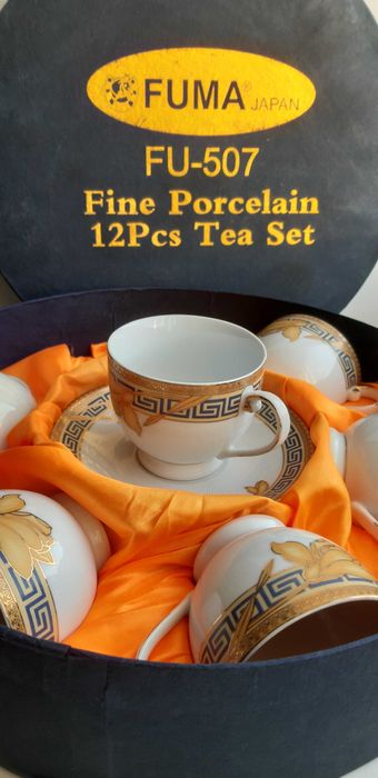 Чайный набор с блюдцами