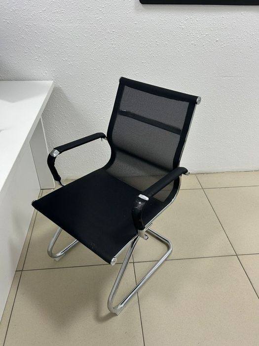 Продается офисная мебель