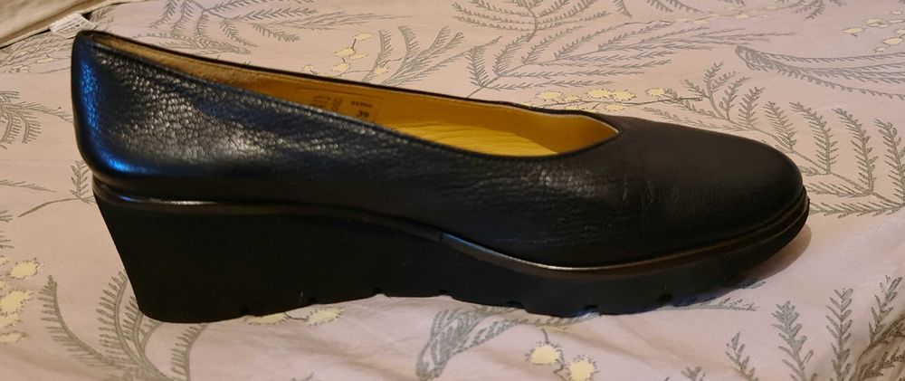 Дамски обувки BRUNATE-11 евро.