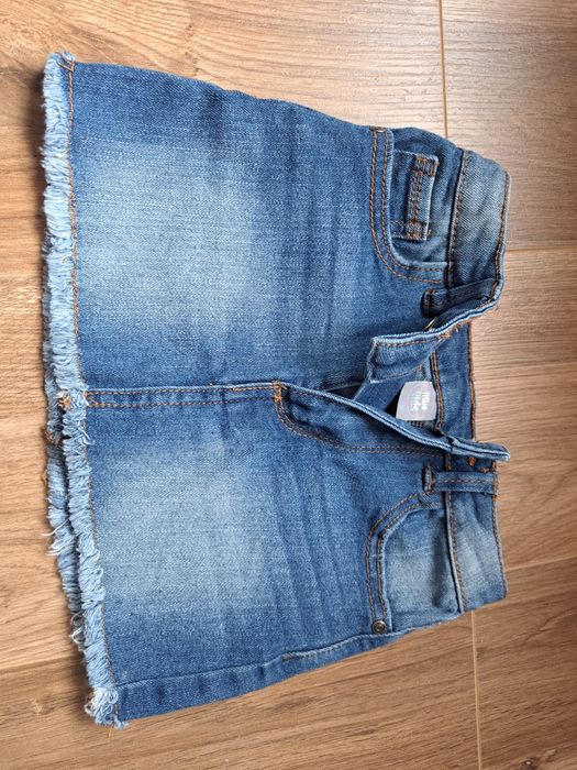 Vand fusta marime 104