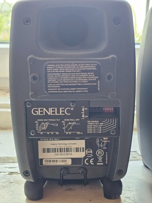 Set monitoare Genelec GEN8020B