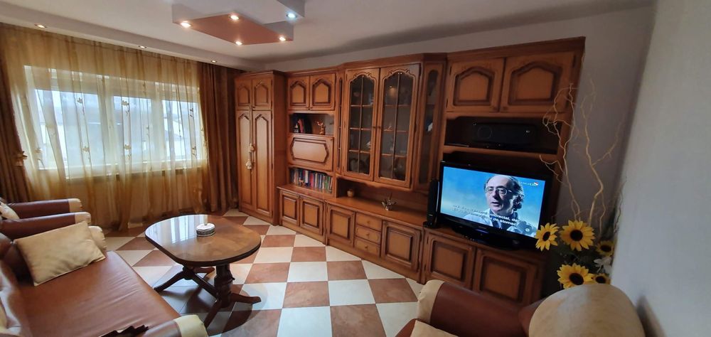 Proprietar, ofer spre închiriere apartament mobilat - 2 camere - Năvodari
