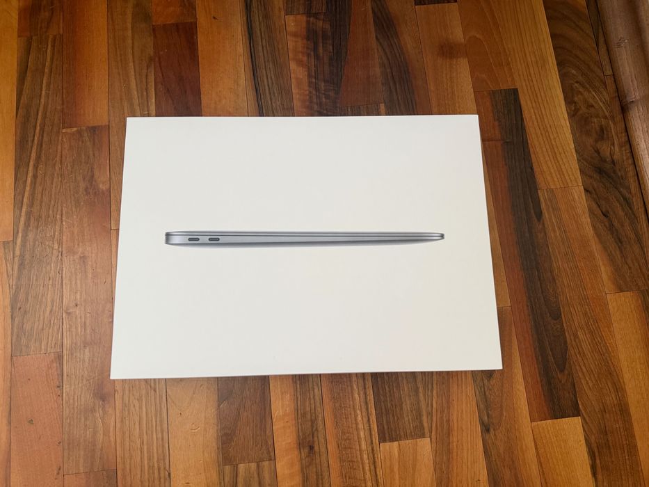 MacBook Air 13″ 2020, M1 8 GB Space Gray