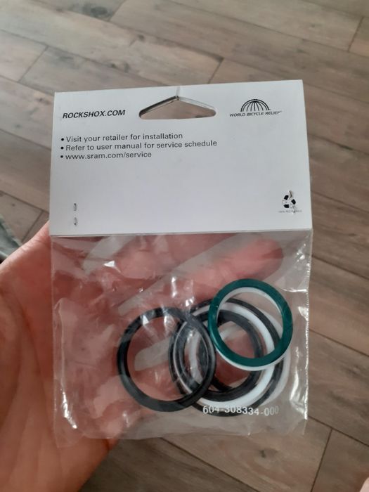 Garnituri suspensie bicicleta rockshox