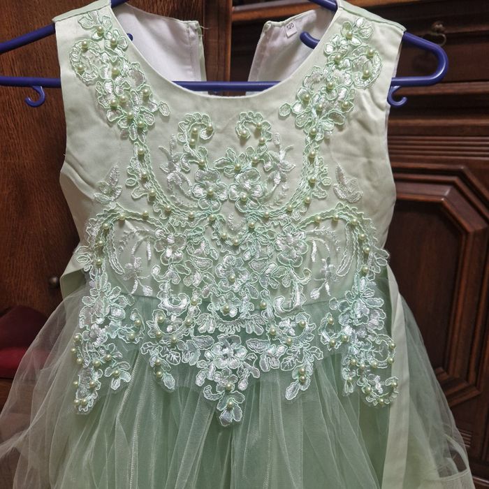 Детска рокля за 6 годишно момиче