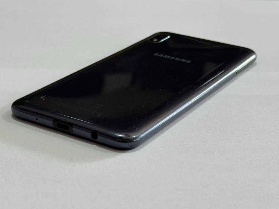 Мобилен телефон Samsung Galaxy A10