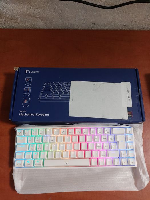 Okazie! Tastatura gaming argb mecanica,65%,alba,noua,3 mode connection