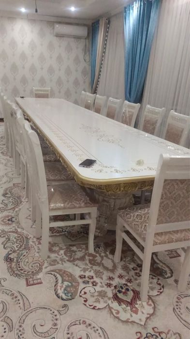Стулья 20 шт новый стол 5 метр