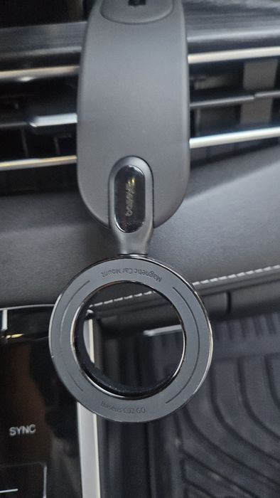 Vând suport magnetic pentru telefon auto Baseus PrimeTrip Series C02 Go