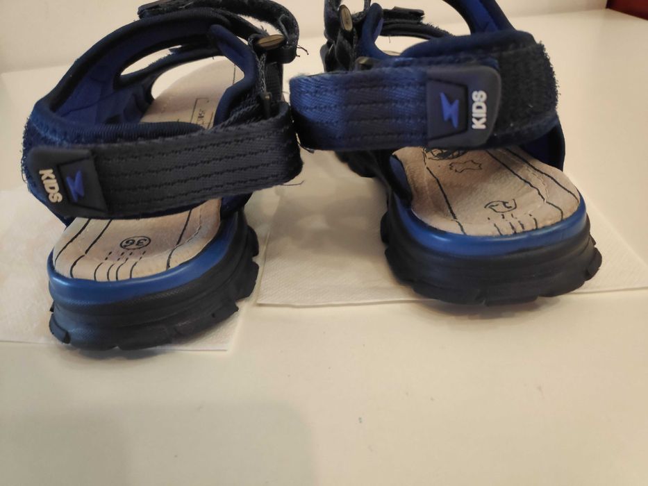 sandale cu talpa interioară din piele, mărimea 36