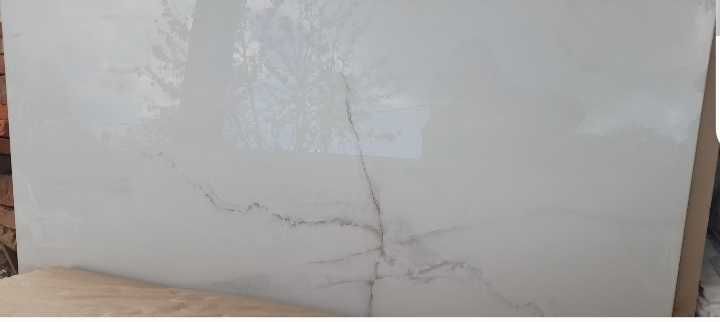 Продавам плочки с размери 60 /120 количество 43 обща цена 1200 лв