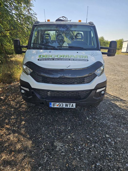 IVECO DAILY cu macara, an fabricatie 2017