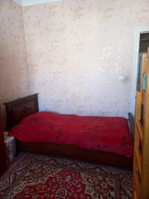 Срочно продаю 3-х комнатную квартиру на Сергели 4