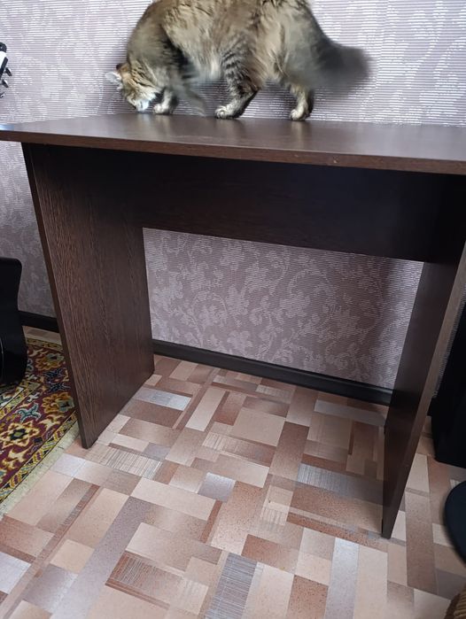 Продам стол письменный