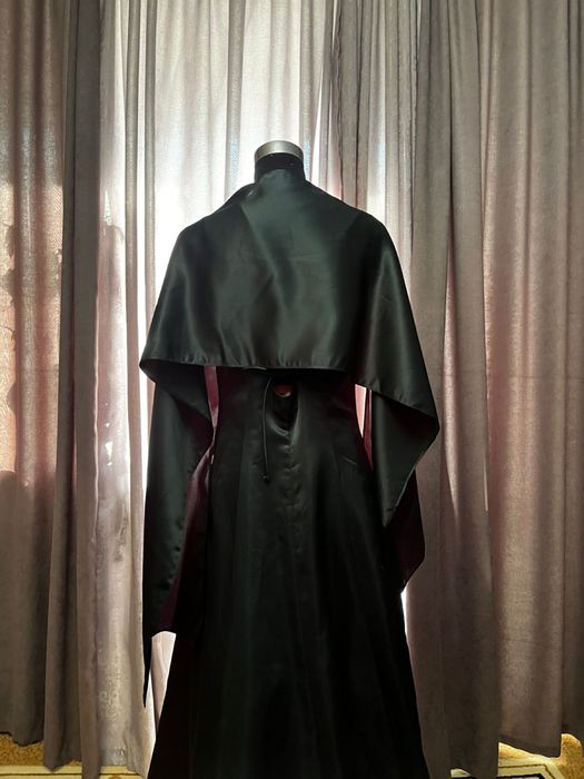 Платья вечерние нарядные