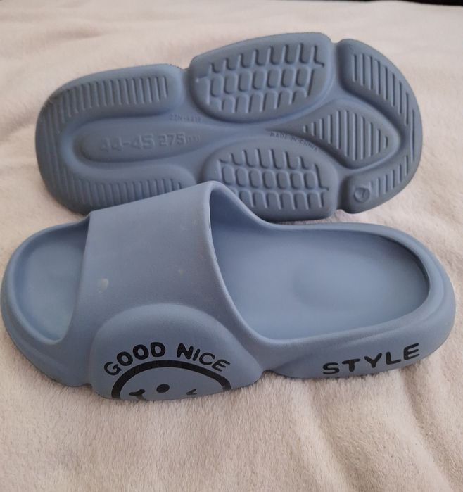 Papuci bărbați deosebiți