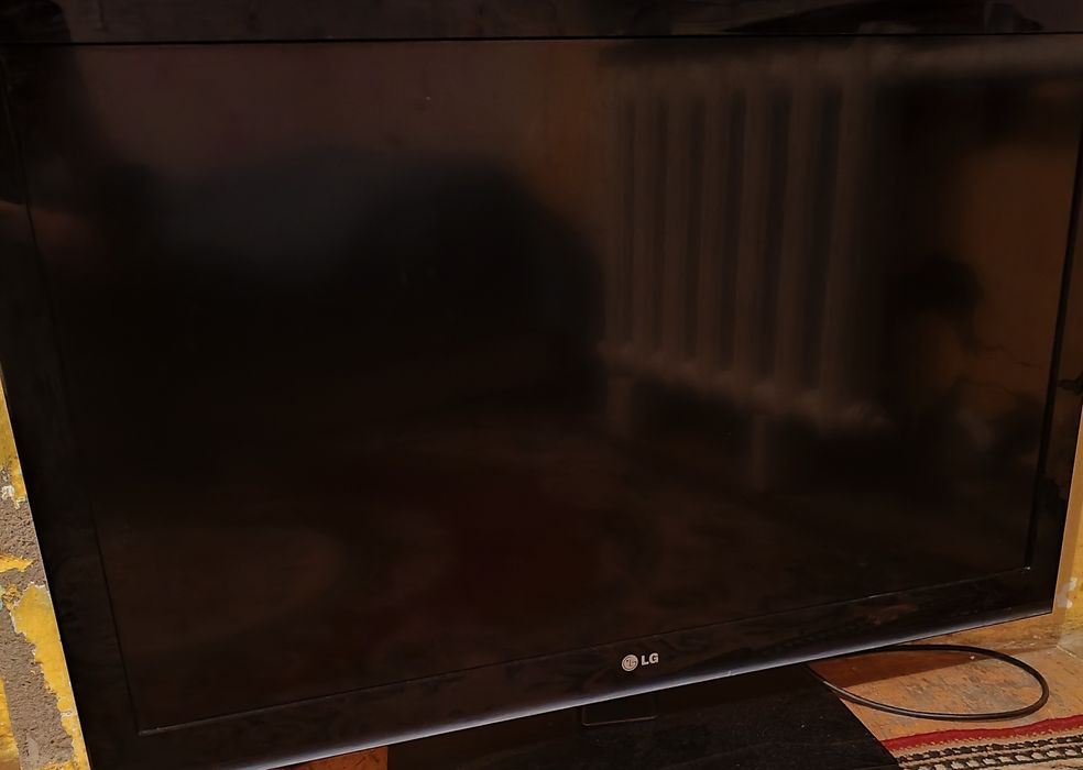 Продам телевизор