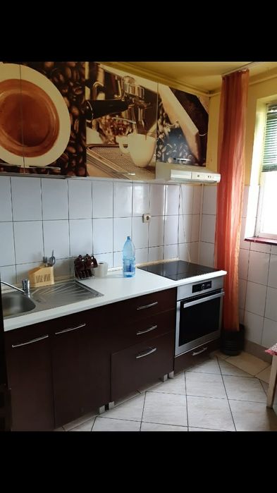 Dau în chirie apartament 2 camere zona Boul Roșu