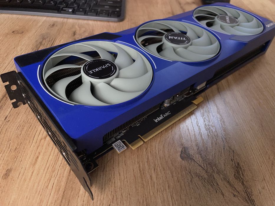 Videokarta intel ARC B580 12GB