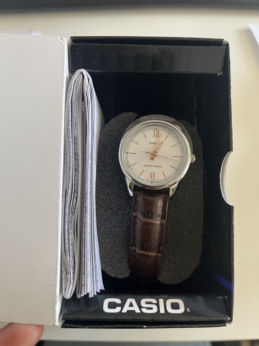 Нов дамски часовник Casio