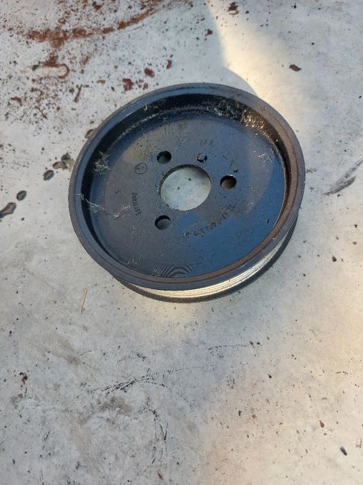 Ролка Бмв bmw e90 е92 е91 320d 177кс  n47