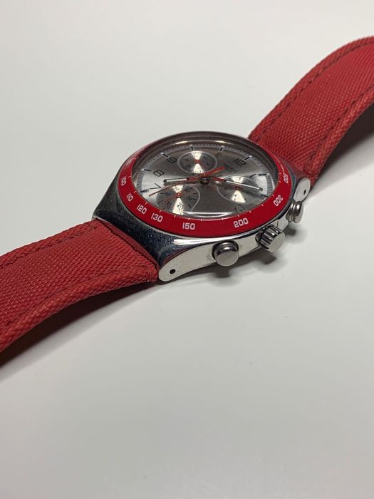 Ceas Swatch IRONY ENDLESS roșu pentru bărbați