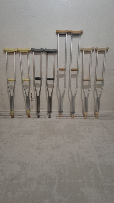 Костыли подмышечные