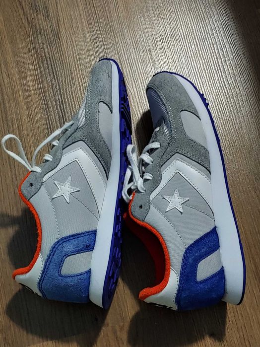 Маратонки converse