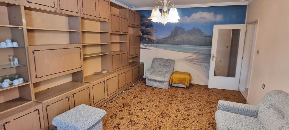 Дава се под наем Тристаен апартамент в Разград, Център - 110 кв.м за 280.5 € - Снимка #5