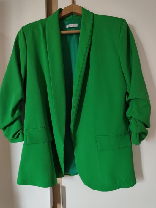 Зелено дамско сако