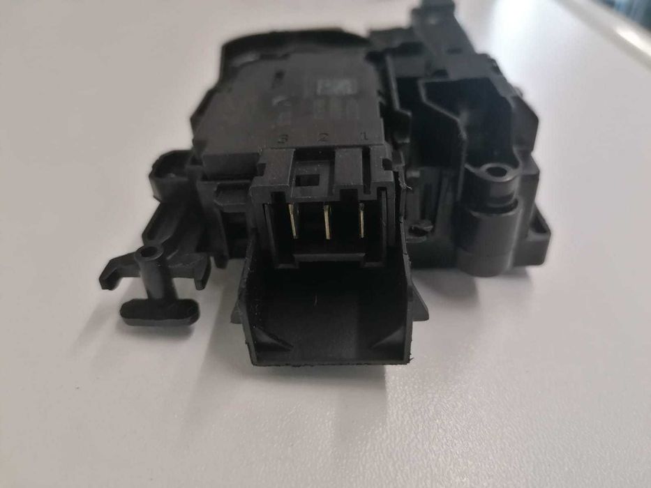 Mecanism blocare masina de sp Samsung Add Wash DC34-00028B, cod/C157