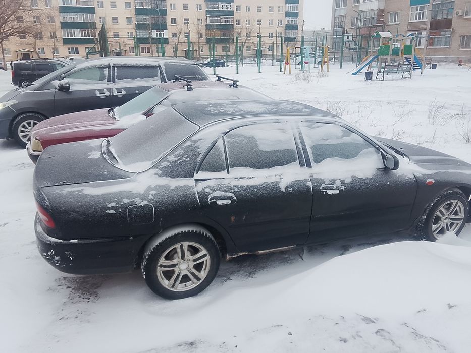 Продам Галант правый руль механика!