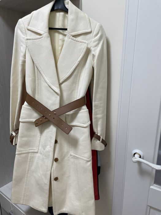 Весенее стильное пальто MANGO XS